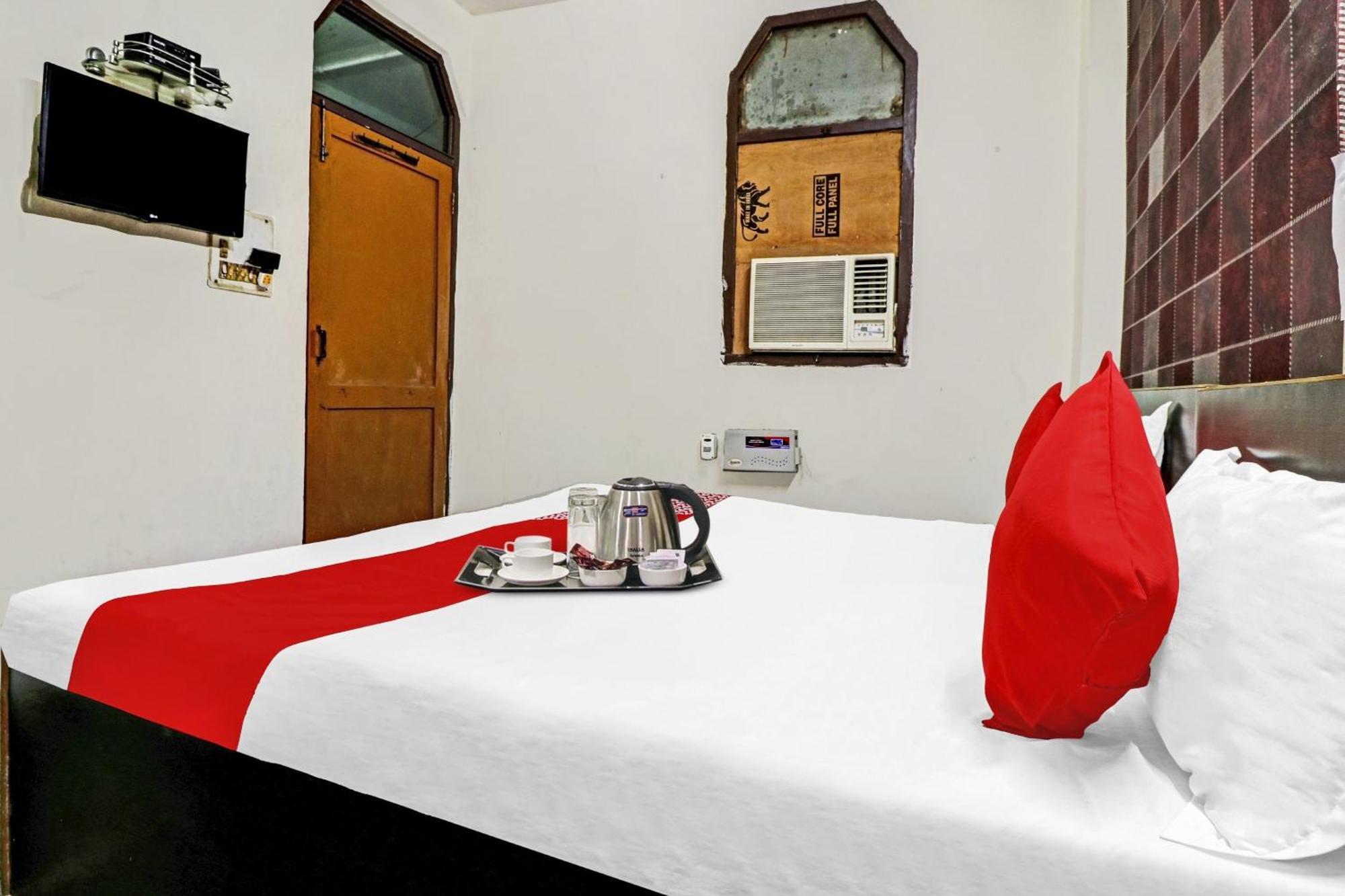 OYO Hotel 73235 Hotel Lion Neu-Delhi Exterior foto