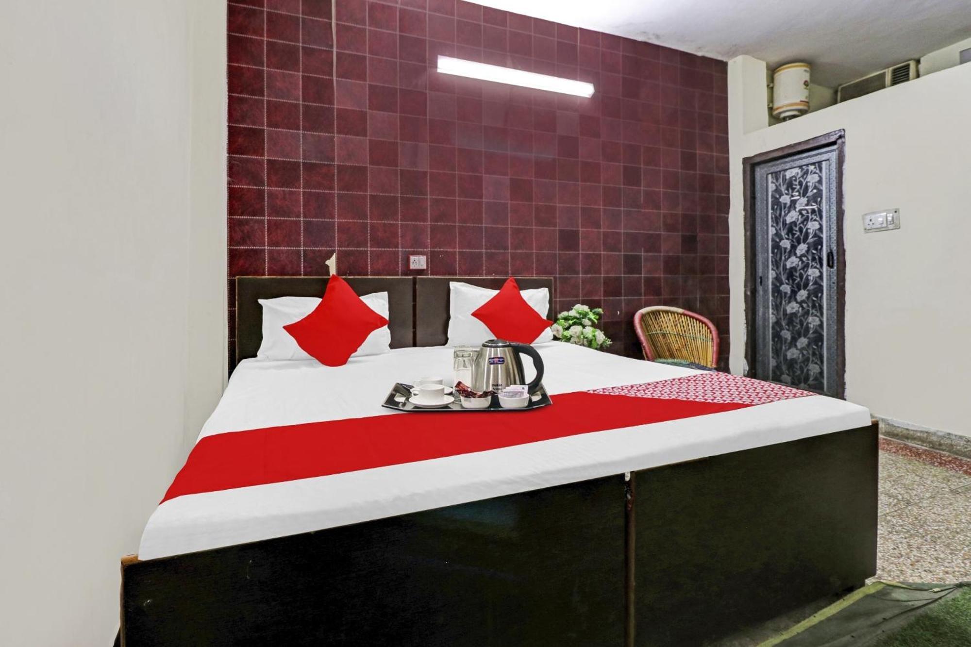 OYO Hotel 73235 Hotel Lion Neu-Delhi Exterior foto