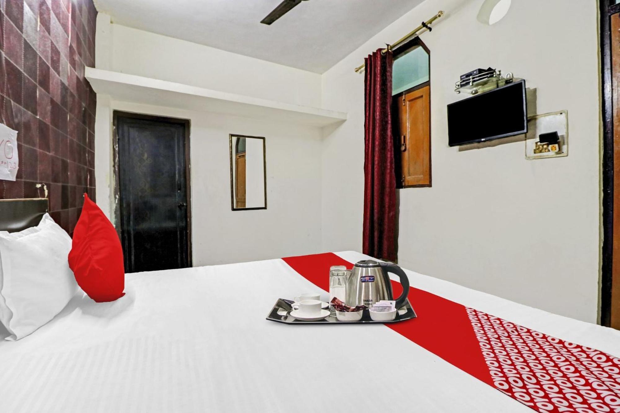OYO Hotel 73235 Hotel Lion Neu-Delhi Exterior foto