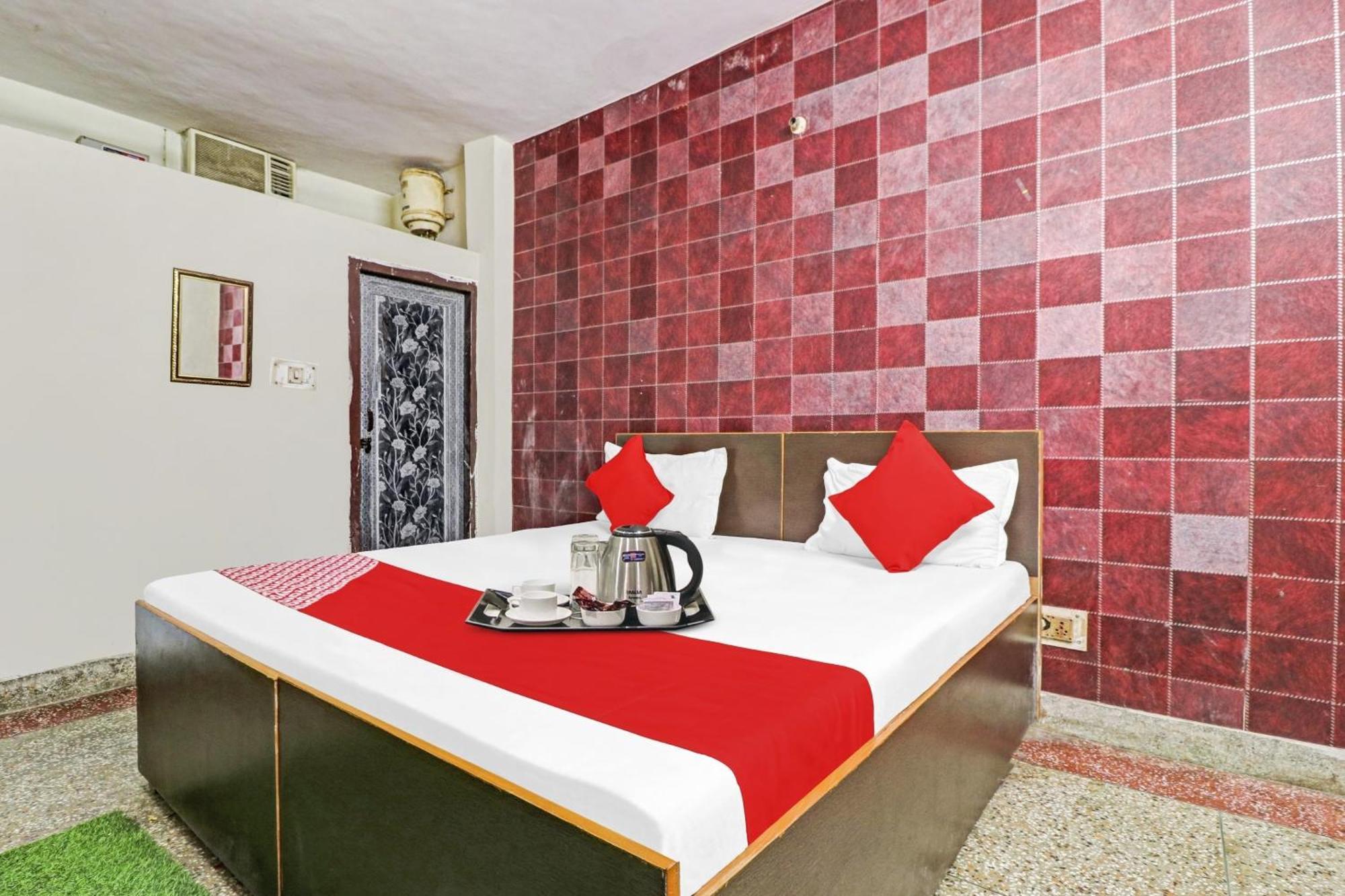 OYO Hotel 73235 Hotel Lion Neu-Delhi Exterior foto