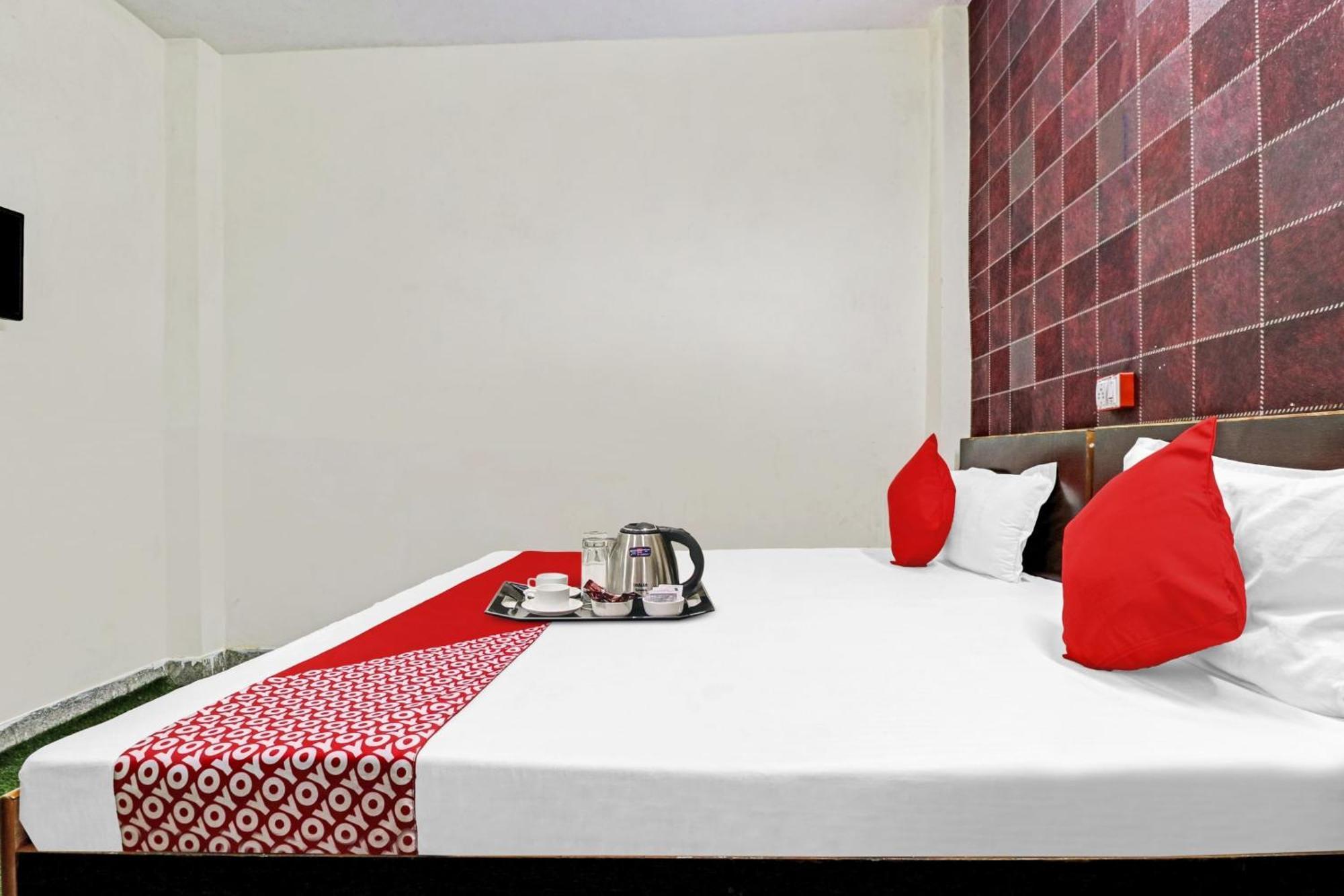 OYO Hotel 73235 Hotel Lion Neu-Delhi Exterior foto